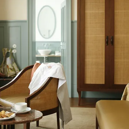 Bairro Alto Hotel 5*