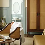 Bairro Alto Hotel 5*