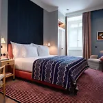 Bairro Alto Hotel 5*