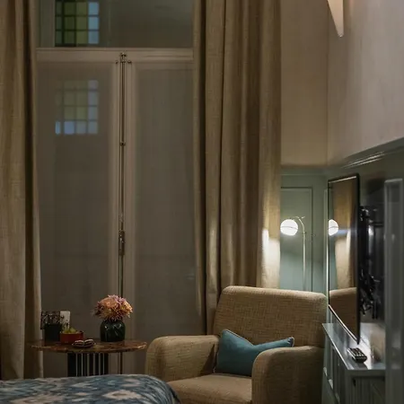 Bairro Alto - The Leading Of The World Hotel