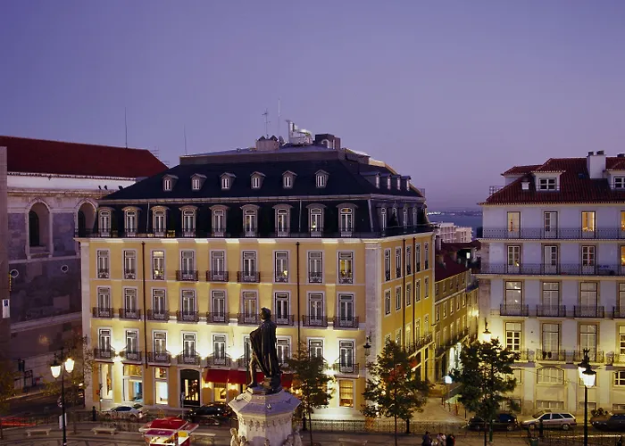 Bairro Alto Hotel 5*