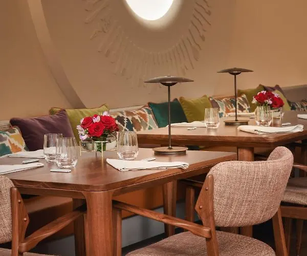 Bairro Alto 5* Lisbon